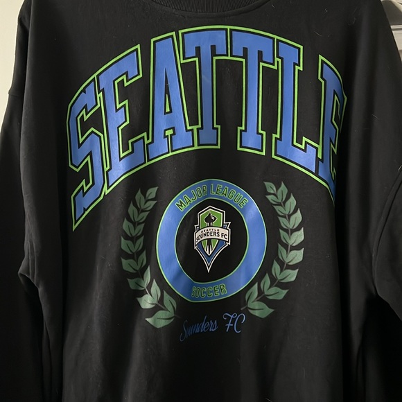 Mitchell & Ness | Seattle Sounders FC MLS Dolman Sleeve Sweatshirt Size L - Picture 2 of 3